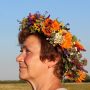 «Женщина-лето старела красиво» — позитивное стихотворение об осени